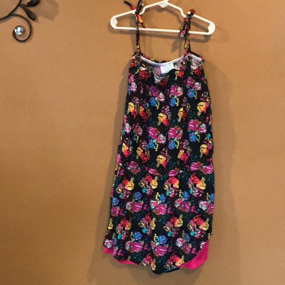 Girls colorful romper like new